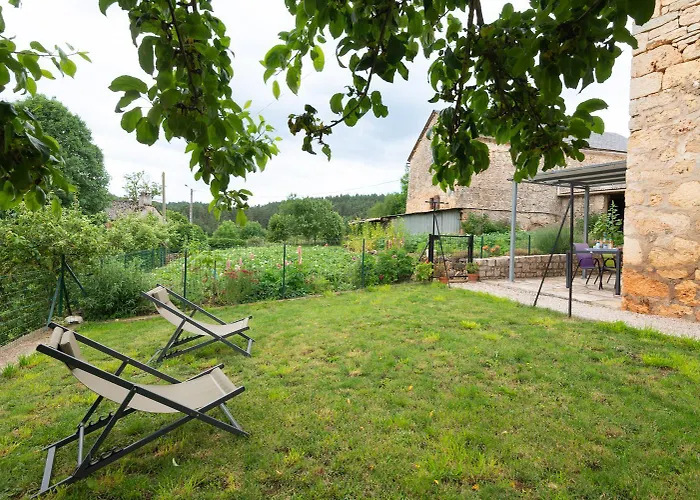 Le Jardin D'irma 3/4 Personnes Holiday home *